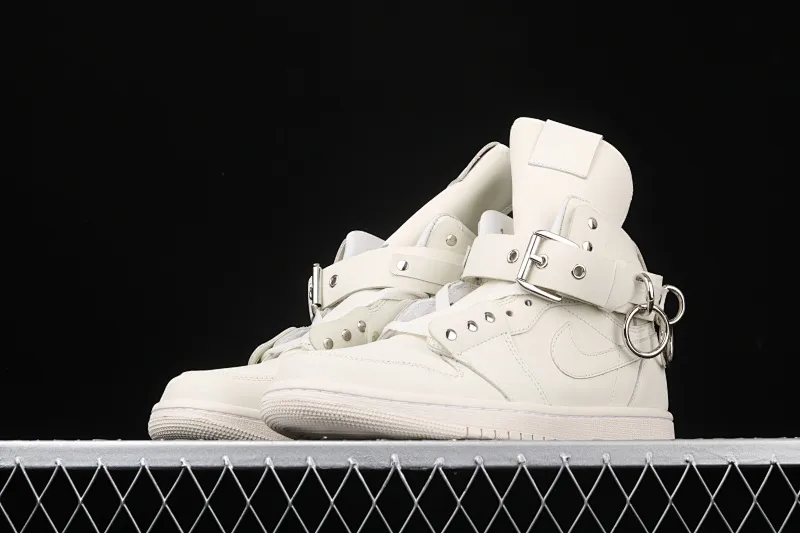 All categories Air Jordan Jordan series basketball shoes Air Jordan 1 High Comme Des Garcons Homme Plus x Air Jordan 1 High "CDG White" AJ1 Joe 1 retro classic high-top versatile cultural basketball shoes CN5738-100